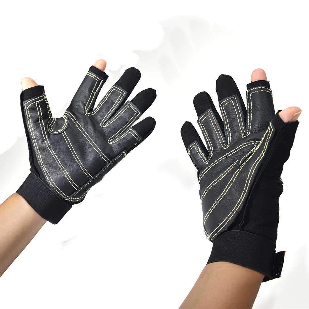 Climbing Gloves (2 half fingers)